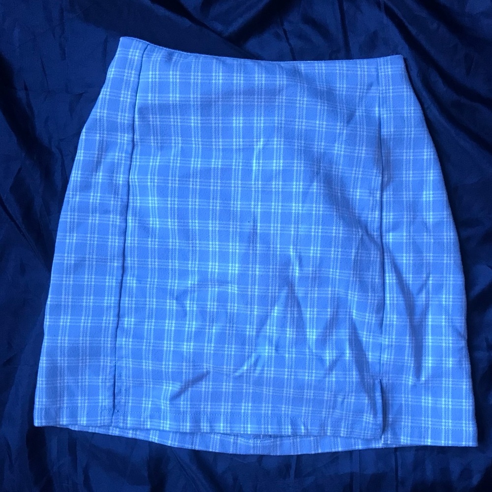 Classic Brandy Melville mini skirt